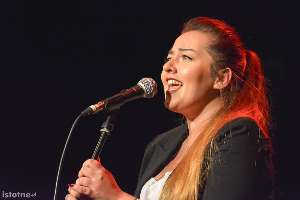 Zaduszki Bluesowe: Romek Puchowski & Keith Dunn oraz Karolina Grodzicka z zespołem zagrali w Teatrze Starym