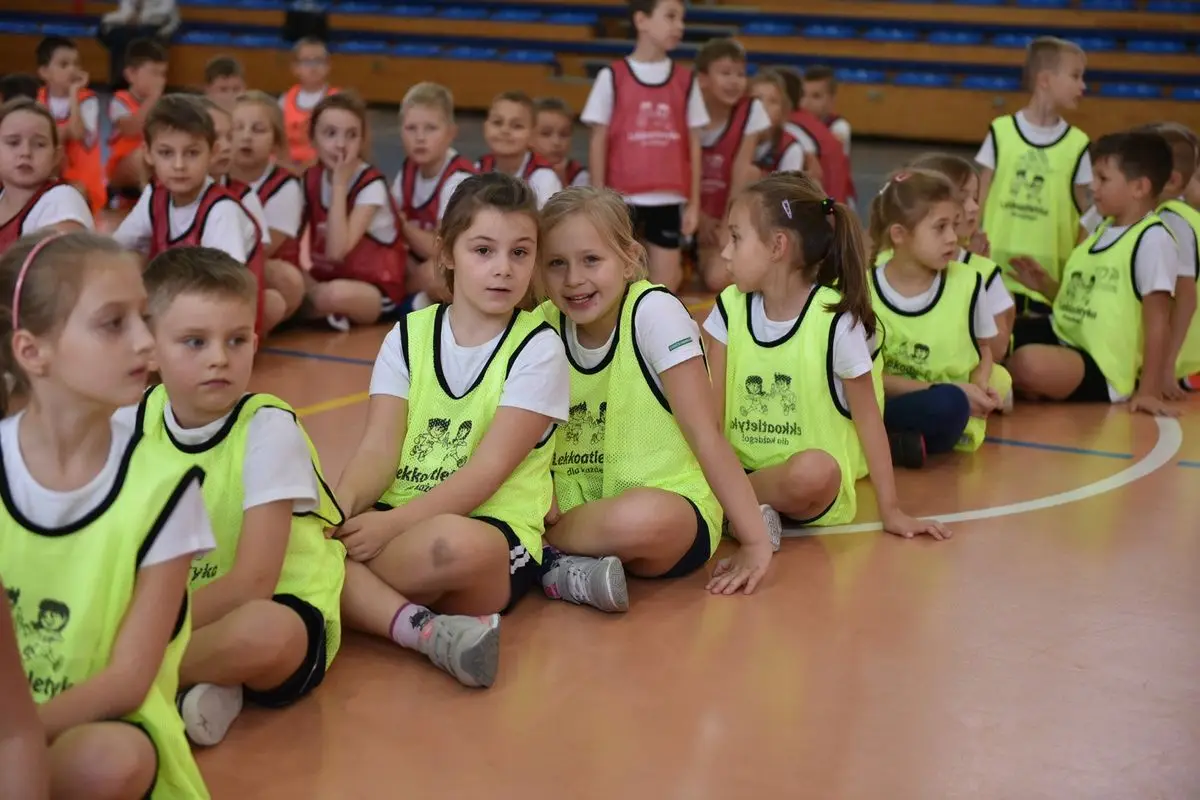 Lekkoatletyka dla Każdego: w zawodach wzięło udział około 300 uczniów podstawówek