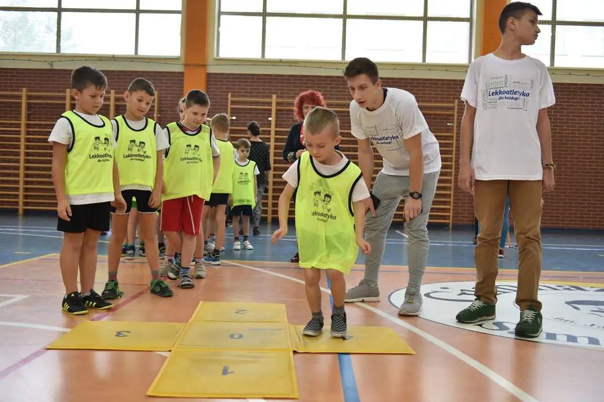 Lekkoatletyka dla Każdego: w zawodach wzięło udział około 300 uczniów podstawówek