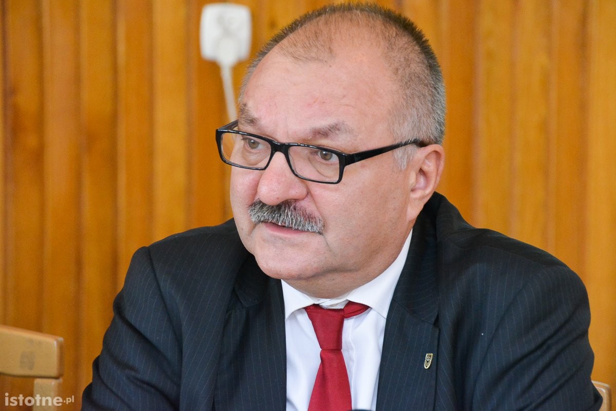 Niemal 5 mln zł na powiatowe szkolnictwo zawodowe. Umowa o dofinansowanie podpisana