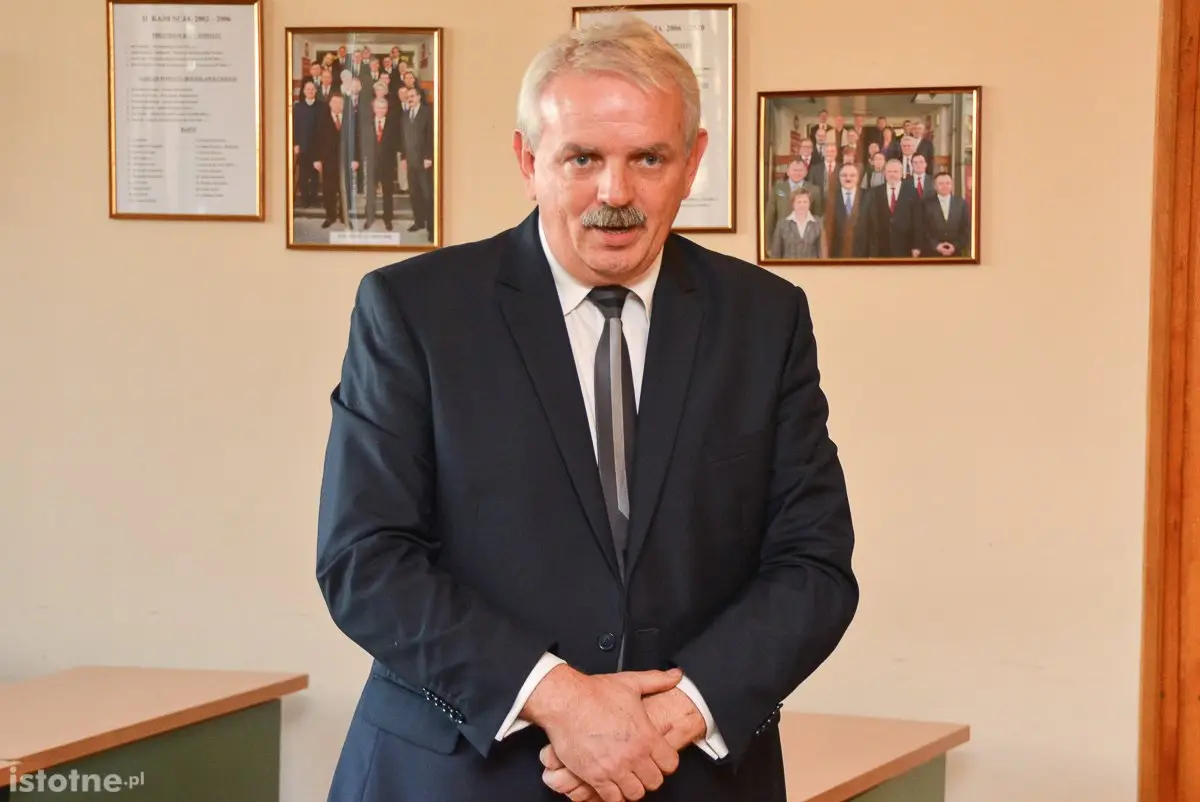 Niemal 5 mln zł na powiatowe szkolnictwo zawodowe. Umowa o dofinansowanie podpisana