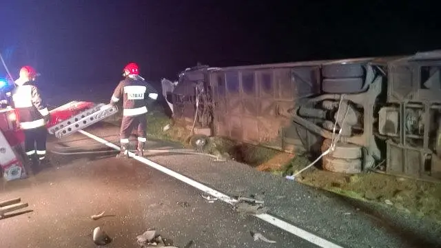 Tragedia na krajowej piątce: kierująca BMW zginęła na miejscu, trzy osoby ranne