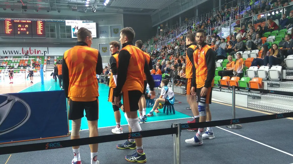 Młodzi siatkarze BTS-u na meczu PlusLigi: Cuprum Lubin vs Cerrad Czarni Radom