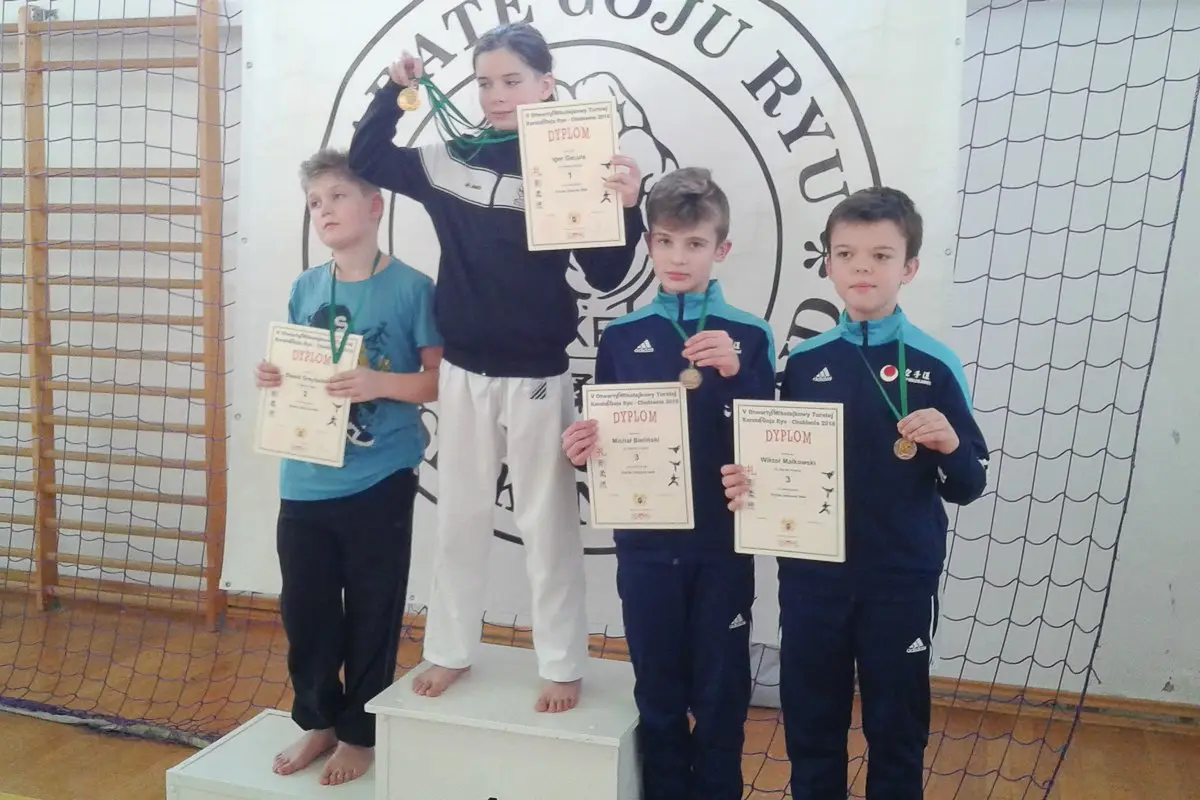 Karatecy TOP Bolesławiec z 16 medalami