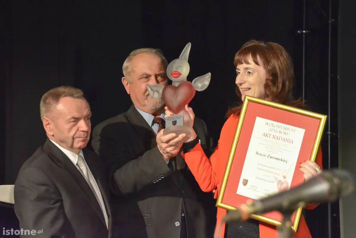 Znamy wolontariuszy roku 2016: Żuromska, Szwed, Niedoszytko i Ziemia Bolesławiecka