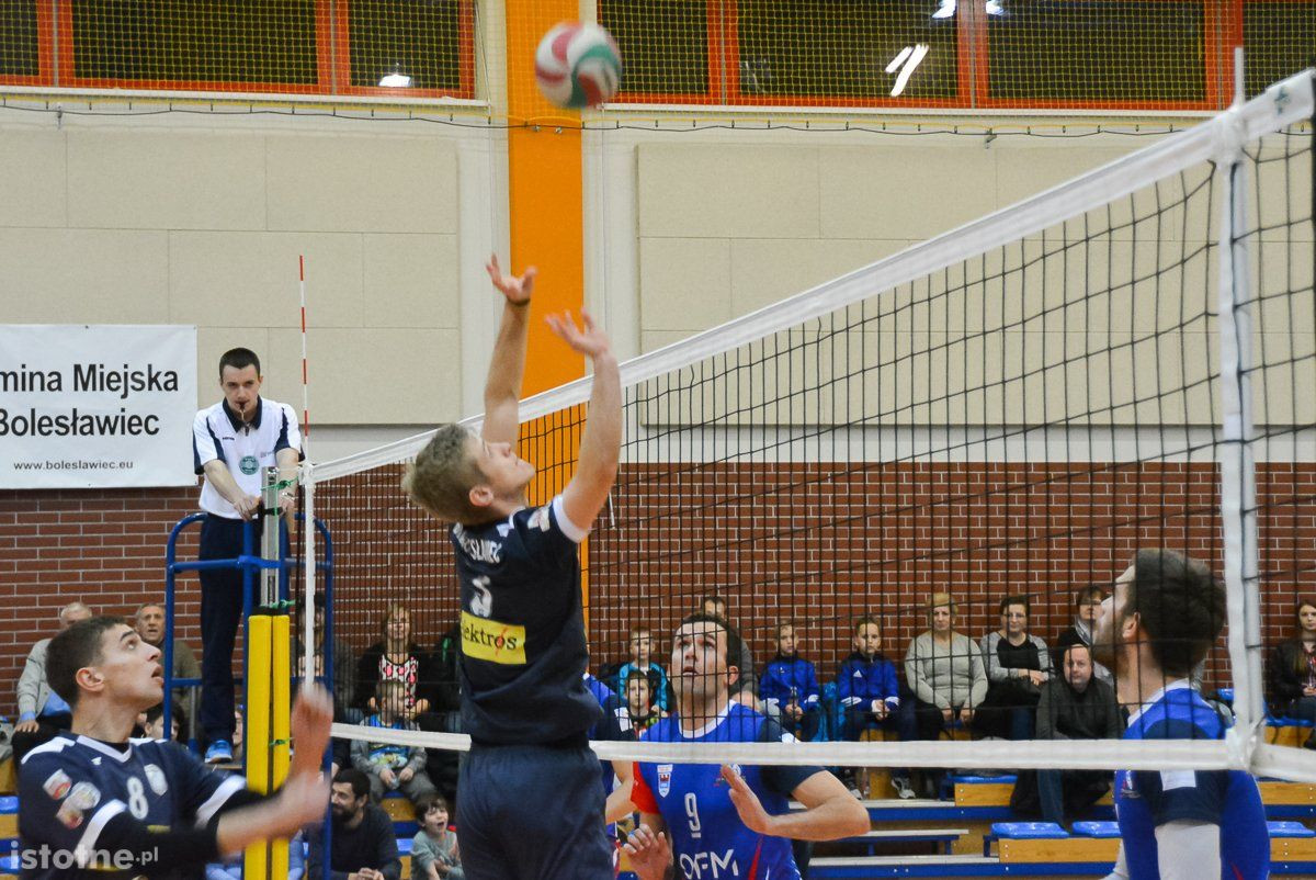 BTS Elektros Bolesławiec vs Bielawianka Bielawa 0:3