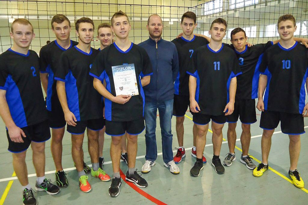 Siatkarze z I LO w finale strefowym