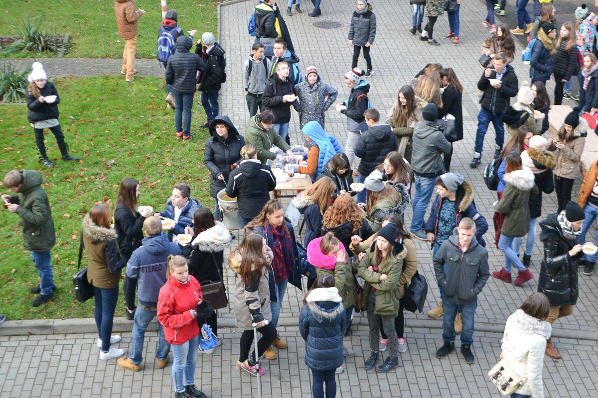 35. rocznica wprowadzenia stanu wojennego, uroczystości w Gimnazjum Samorządowym nr 2