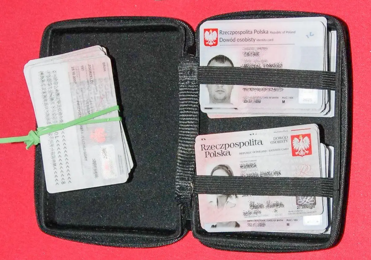 Nielegalnie przerzucali Ukraińców do Wielkiej Brytanii. Dwaj mieszkańcy powiatu zatrzymani