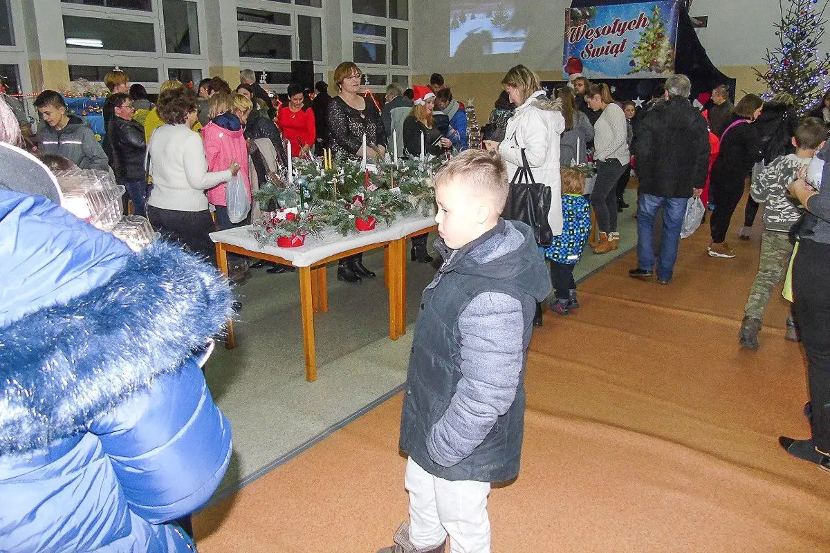 Świąteczne tradycje w szkole w Ocicach
