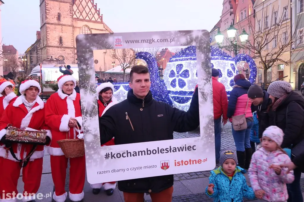 Akcja #kochambolesławiec Gwiazdka Życzliwości 2016