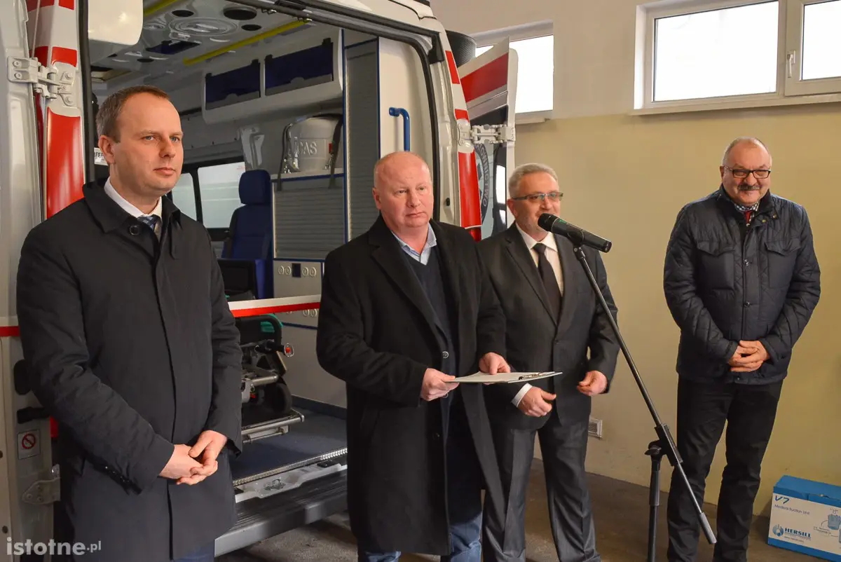 Bolesławiecki szpital z nową karetką