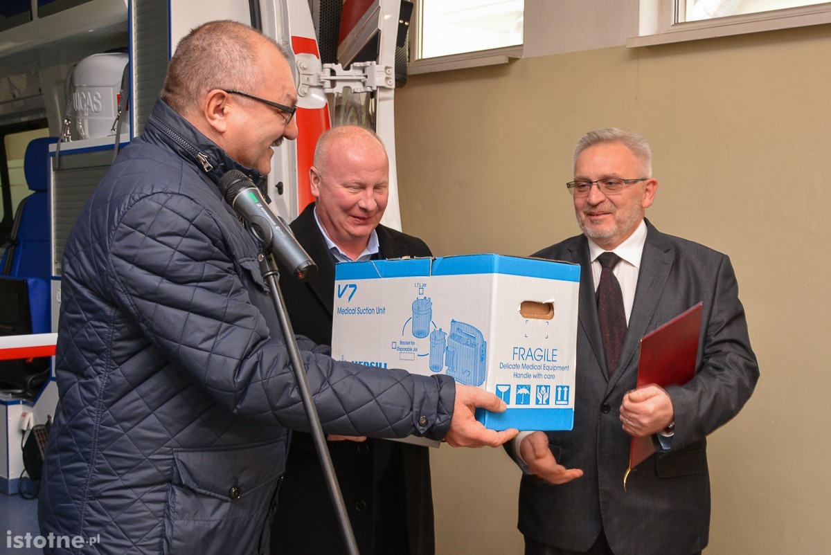 Bolesławiecki szpital z nową karetką