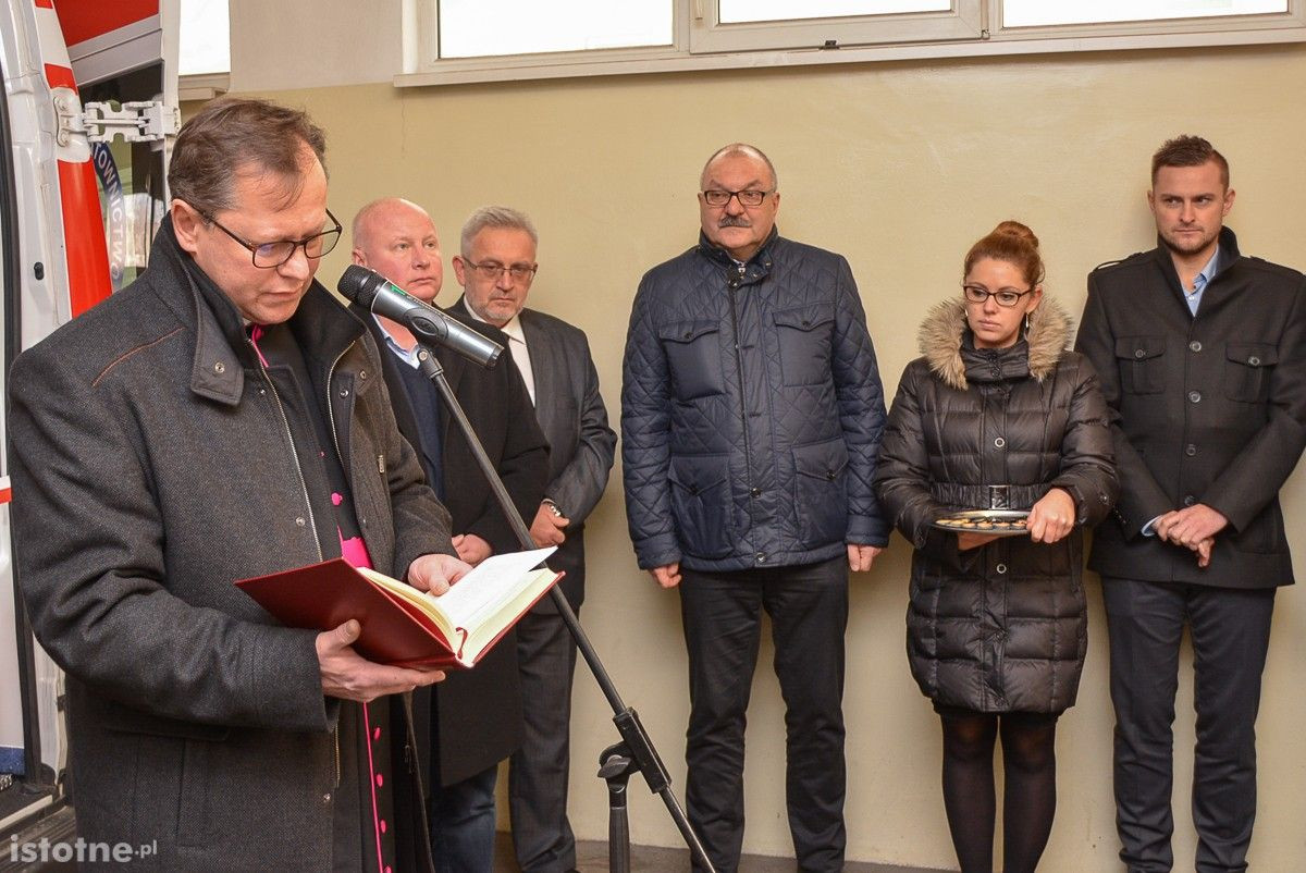 Bolesławiecki szpital z nową karetką