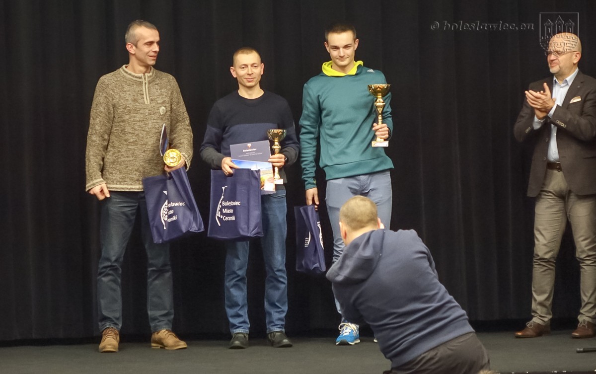 Cztery Pory Roku – Biegaj z MOSiR. Najlepsi biegacze nagrodzeni