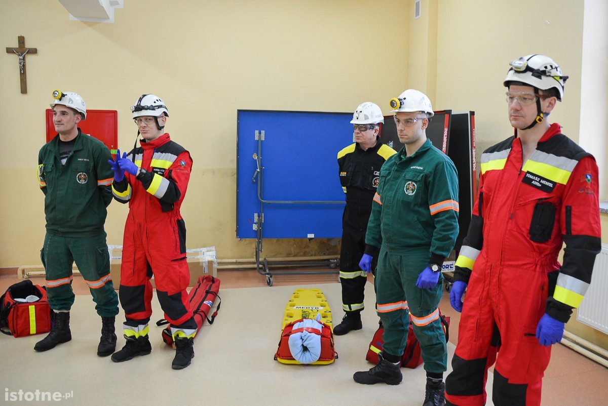 Ratownicy górniczy w „Mechaniku”