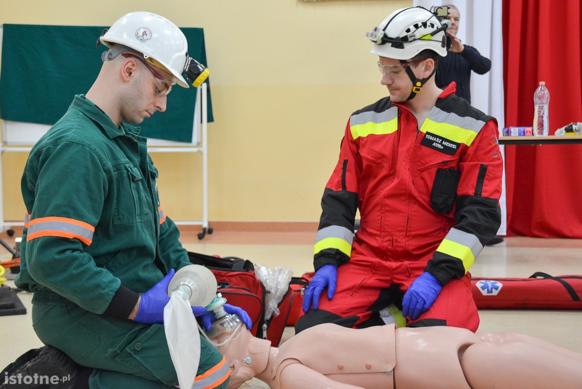 Ratownicy górniczy w „Mechaniku”