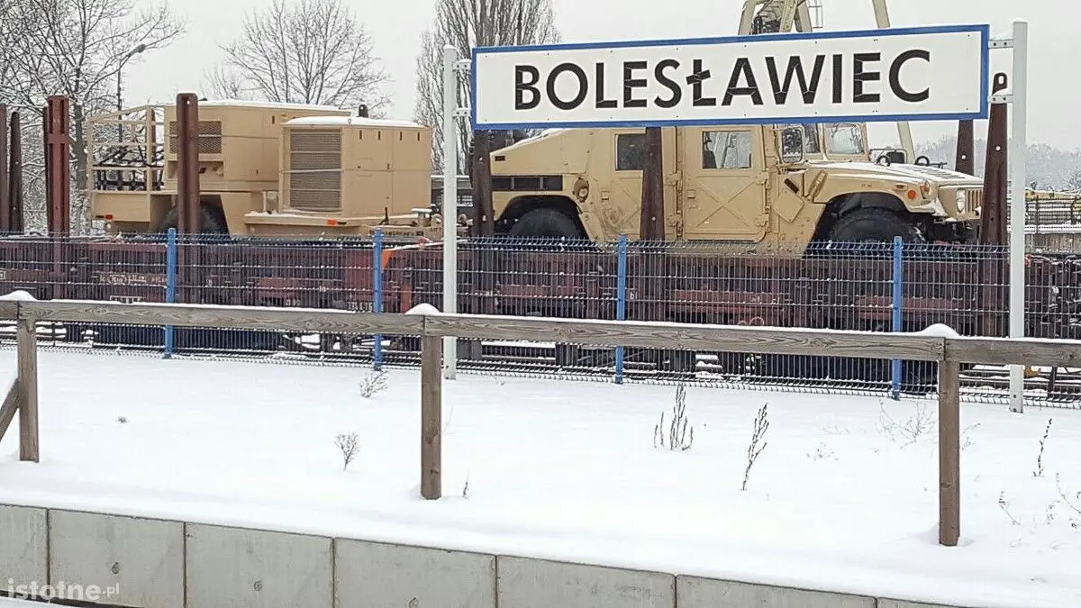 Amerykańskie pojazdy wojskowe przyjechały do Bolesławca