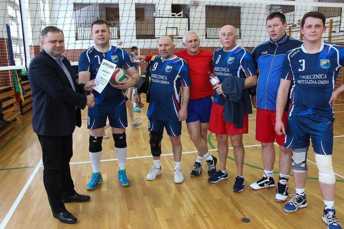 Noworoczny Turniej: siatkarze Bart-Music najlepsi