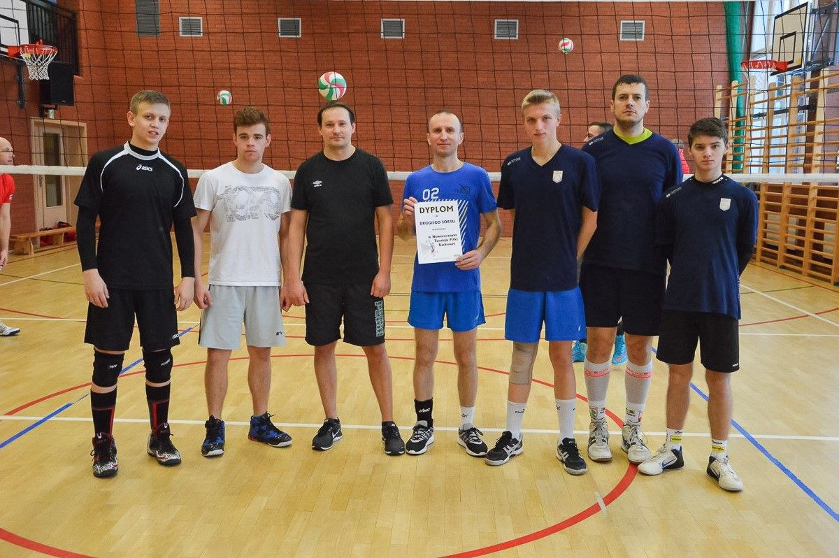 Noworoczny Turniej: siatkarze Bart-Music najlepsi