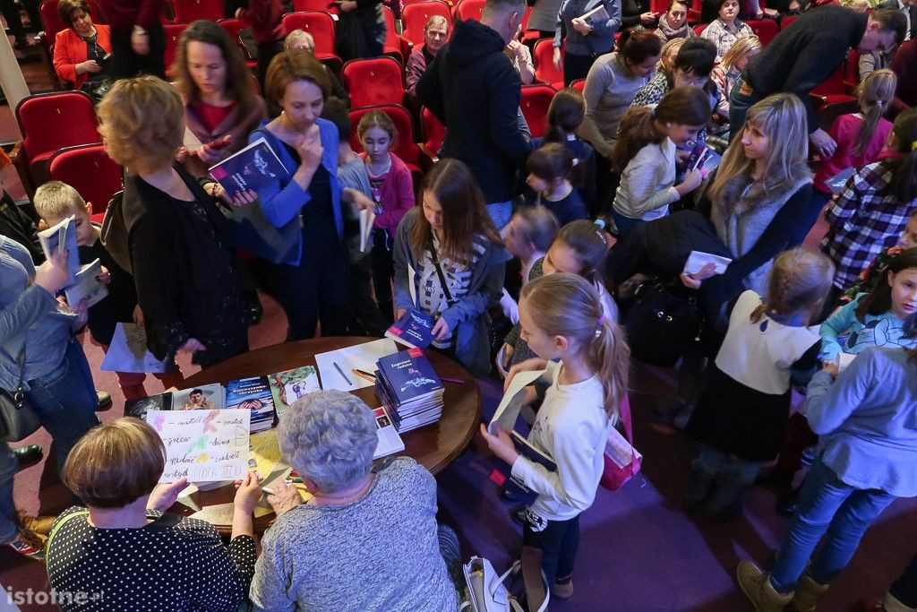Promocja bajki Grażyny Hanaf pt. „Zaginieni rodzice” w Teatrze Starym w Bolesławcu
