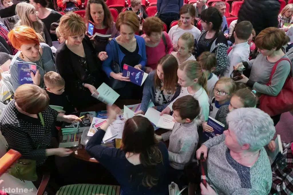 Promocja bajki Grażyny Hanaf pt. „Zaginieni rodzice” w Teatrze Starym w Bolesławcu