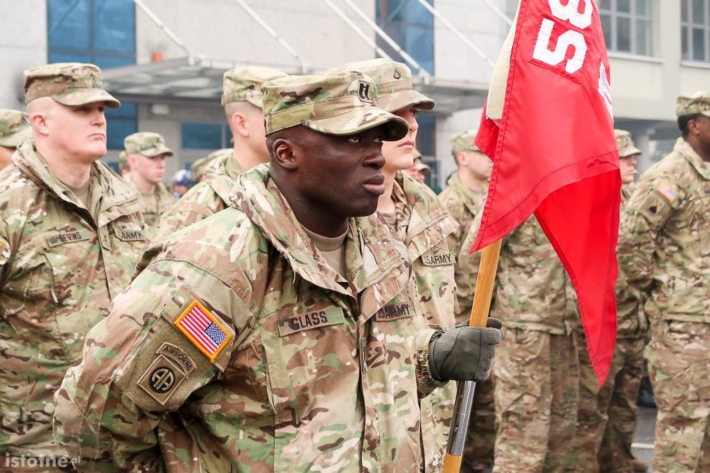 Powitanie żołnierzy amerykańskich w Bolesławcu