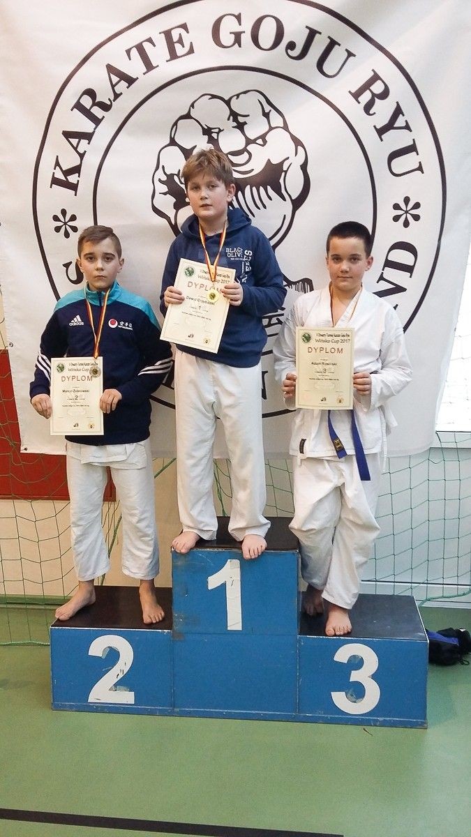 Karatecy TOP Bolesławiec z 10 medalami
