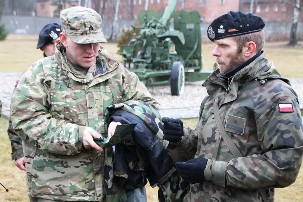 10 Brygada Kawalerii Pancernej i żołnierze US Army w Tłusty Czwartek: po szkoleniu pączki