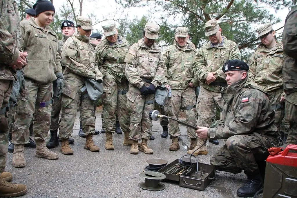 10 Brygada Kawalerii Pancernej i żołnierze US Army w Tłusty Czwartek: po szkoleniu pączki
