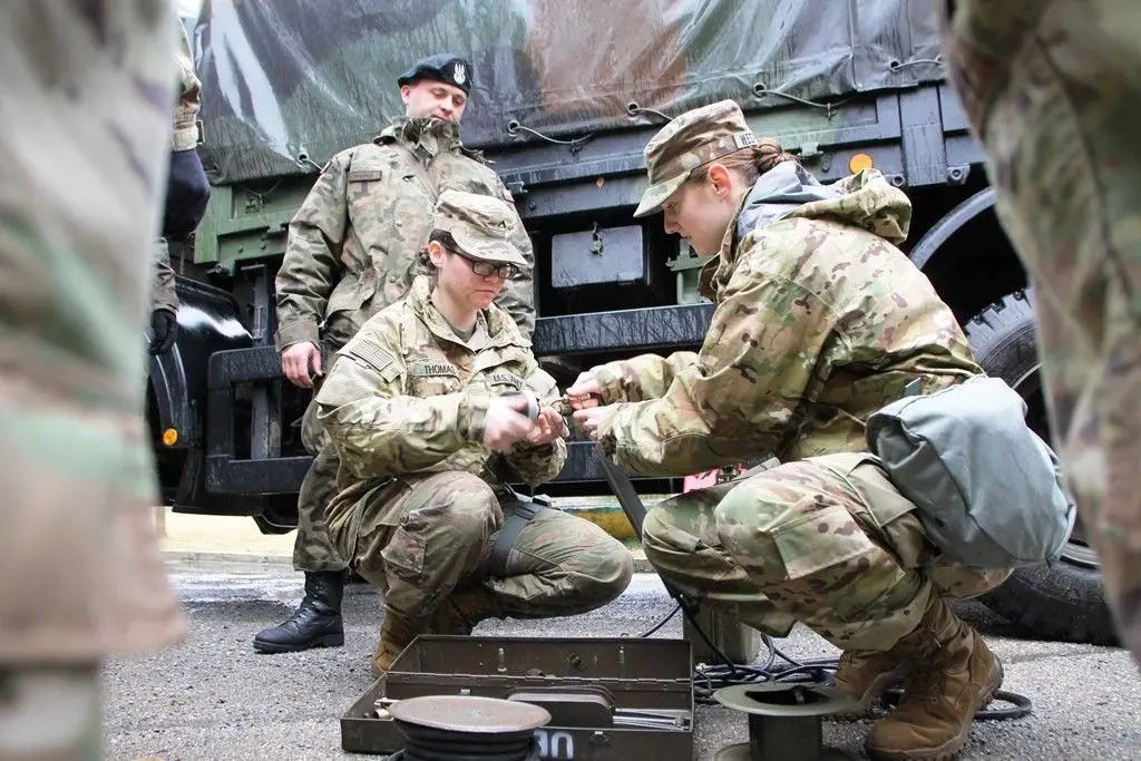 10 Brygada Kawalerii Pancernej i żołnierze US Army w Tłusty Czwartek: po szkoleniu pączki