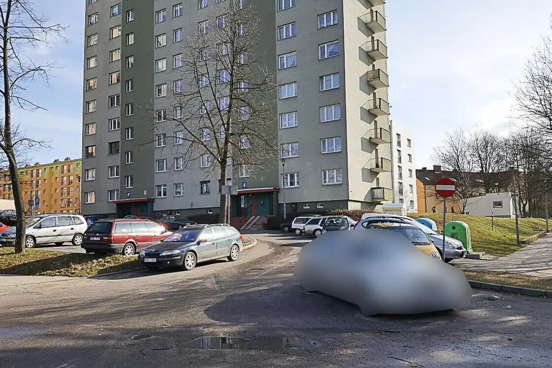 Czytelnik: Tak się parkuje przy Bielskiej