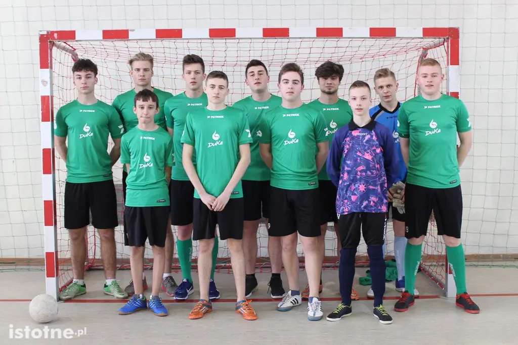 Dziesięć zespołów juniorów walczy o mistrzostwo powiatu