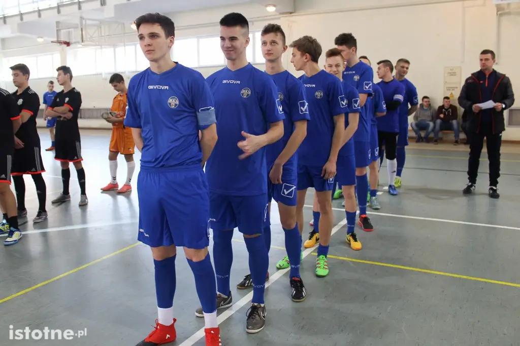Dziesięć zespołów juniorów walczy o mistrzostwo powiatu