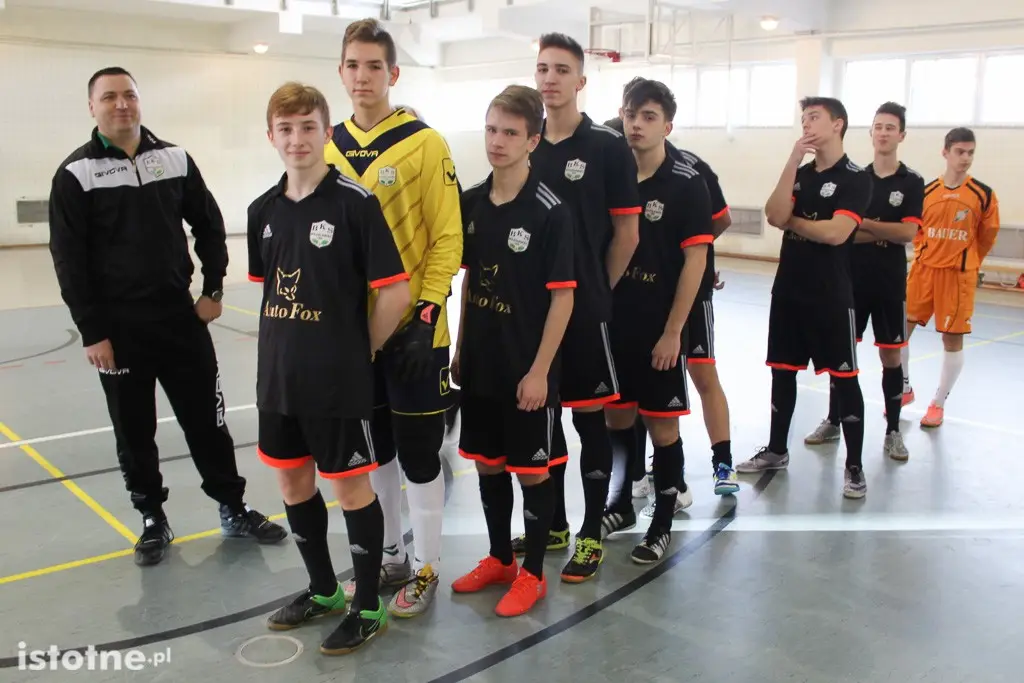 Dziesięć zespołów juniorów walczy o mistrzostwo powiatu