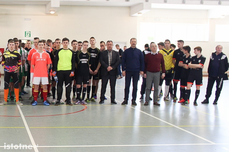 Dziesięć zespołów juniorów walczy o mistrzostwo powiatu