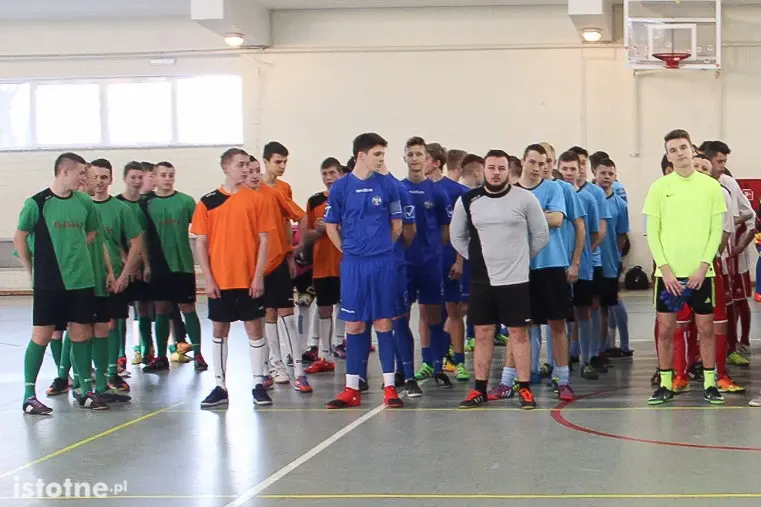 Dziesięć zespołów juniorów walczy o mistrzostwo powiatu