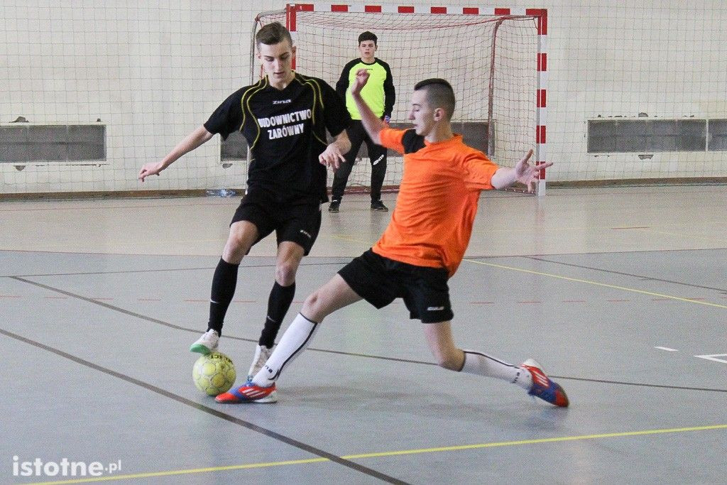 Dziesięć zespołów juniorów walczy o mistrzostwo powiatu