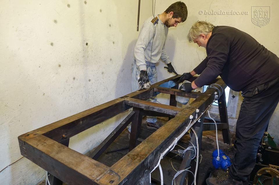 Zegar na Ratuszu znów odmierza czas