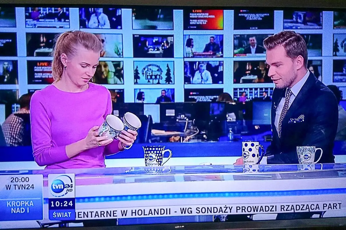 Kubki z Ceramiki Artystycznej w TVN-ie. Tak się promuje Bolesławiec!