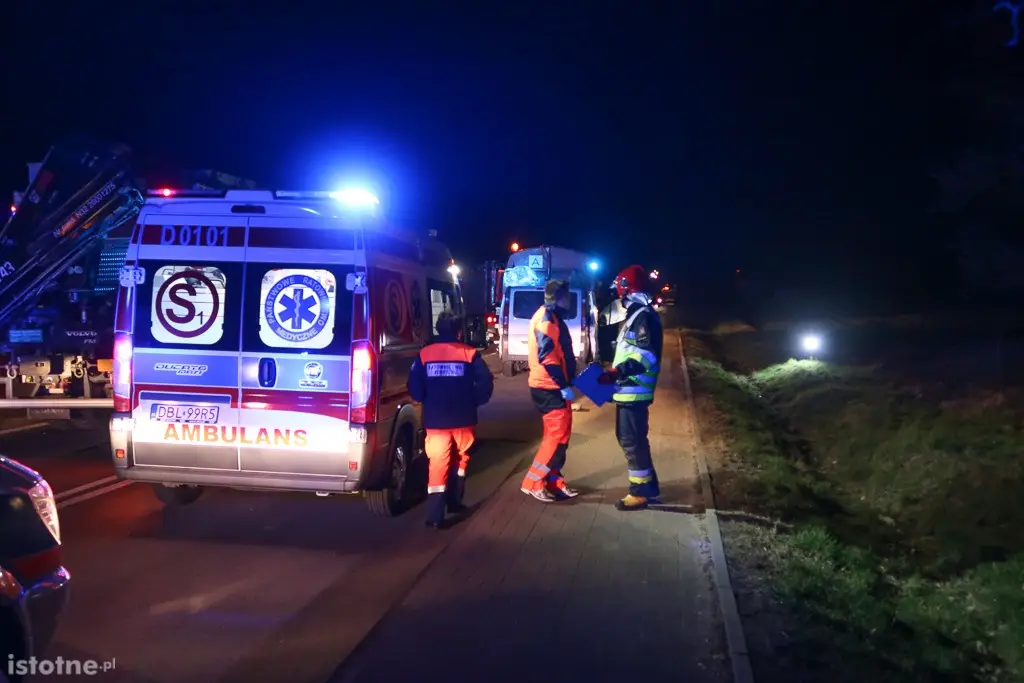 Wypadek pod Bolesławcem, 7 osób rannych