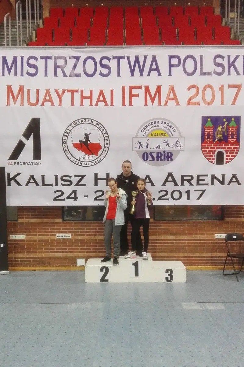 Siostry-gladiatorki ze złotem i srebrem Mistrzostw Polski Muaythai