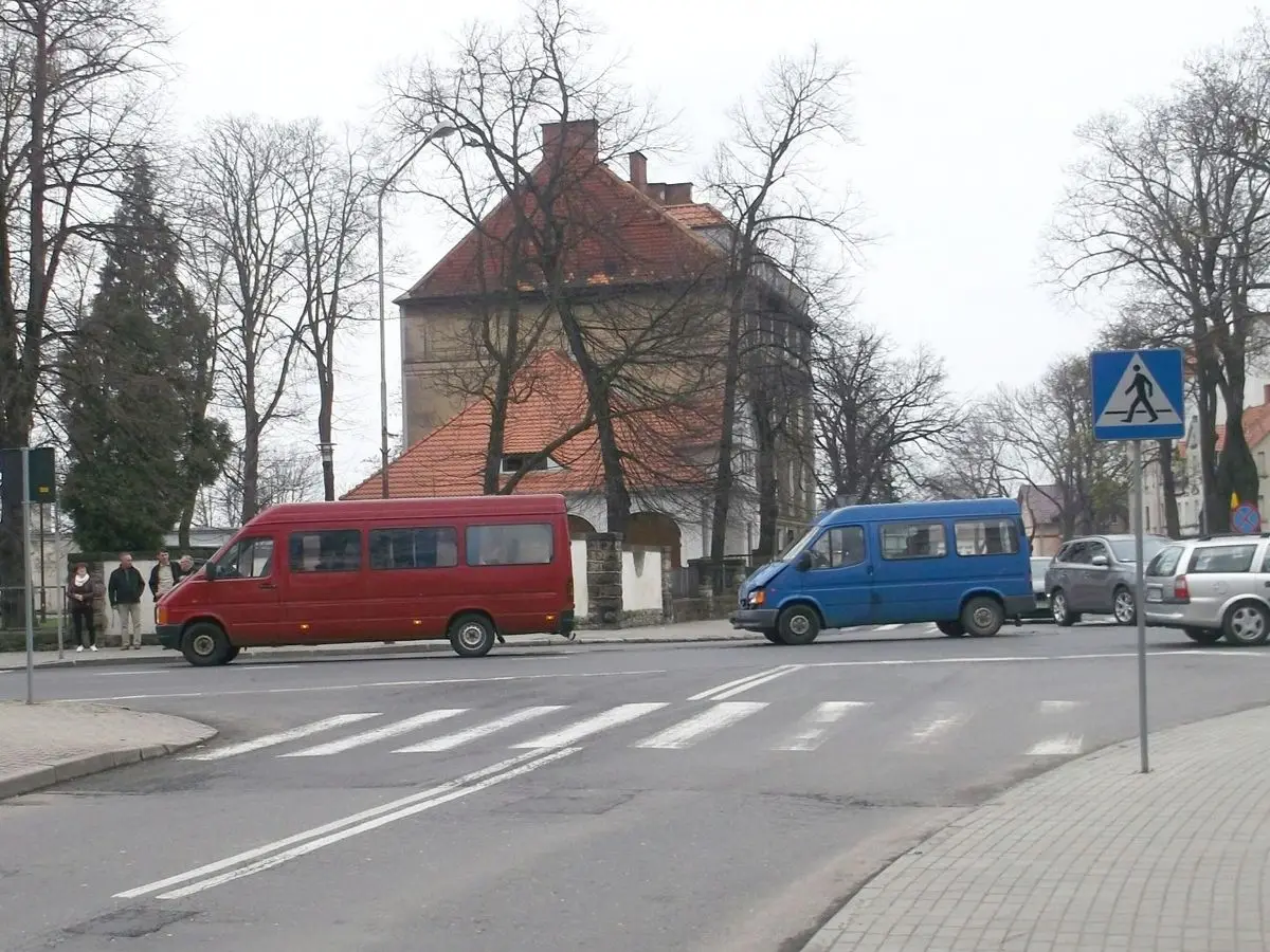 Zderzenie trzech samochodów koło prokuratury