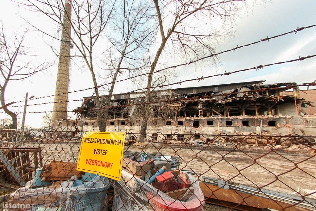 Rozbiórka zakładów ceramicznych w Bolesławcu