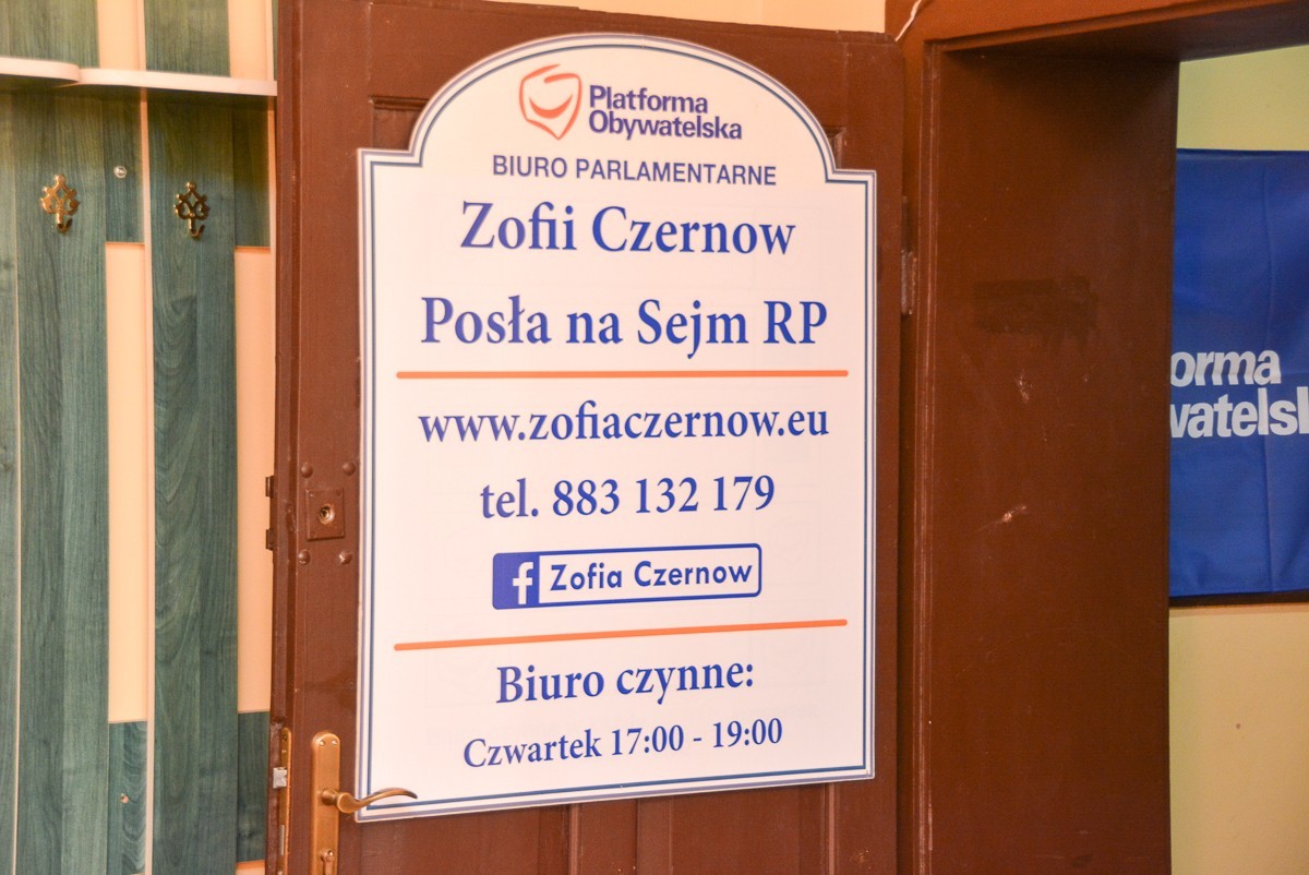 Biuro posłanki PO Zofii Czernow otwarte
