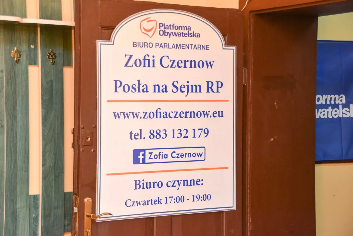 Biuro posłanki PO Zofii Czernow otwarte
