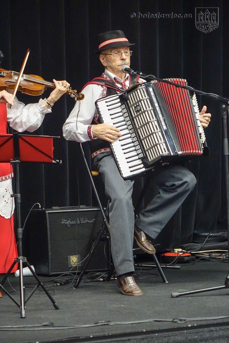 Wieczór z muzyką bałkańską – kultura, tradycje, obyczaje reemigrantów