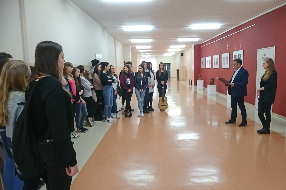 Wnuczka znanego artysty kontynuuje rodzinne tradycje