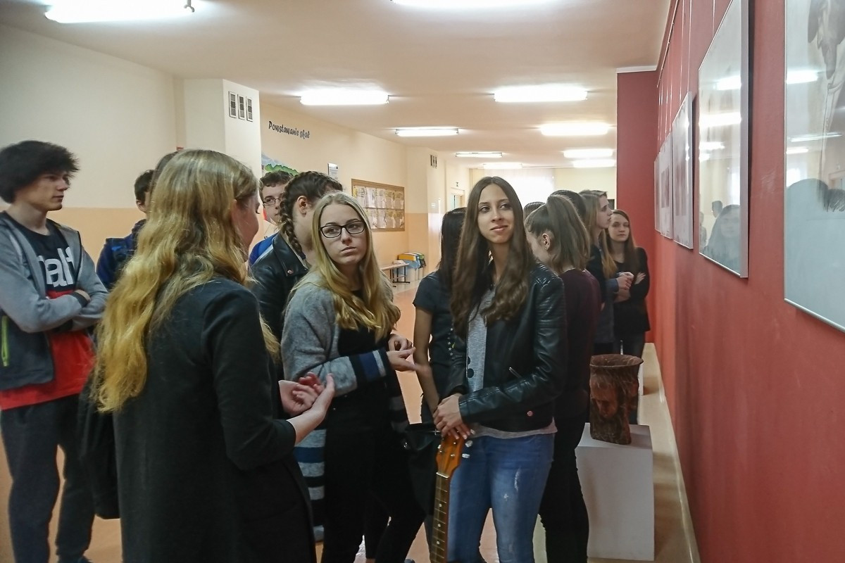 Wnuczka znanego artysty kontynuuje rodzinne tradycje