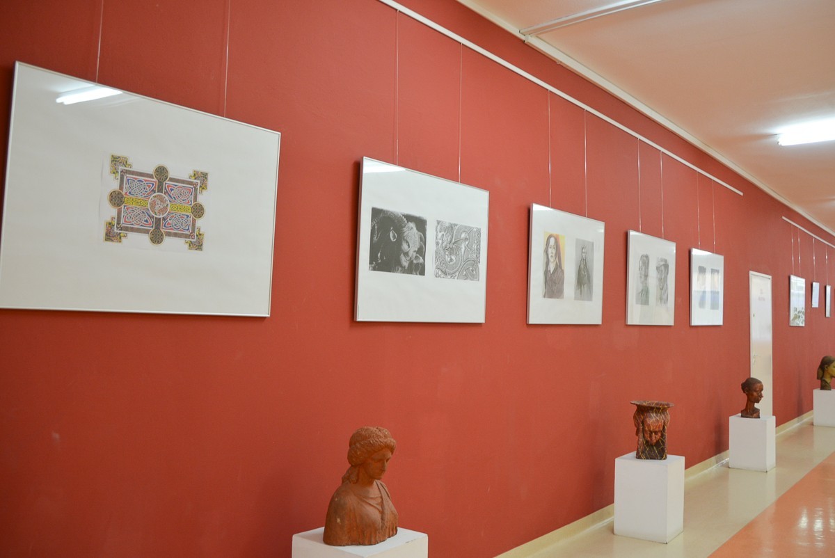 Wnuczka znanego artysty kontynuuje rodzinne tradycje